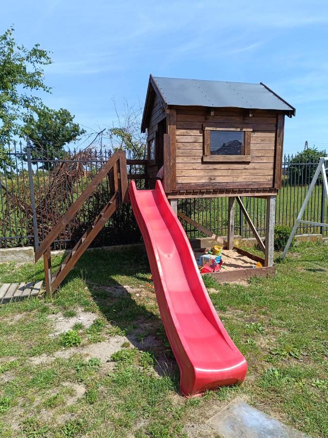 Pokoj Agroturystyczny Mieroszyno エクステリア 写真
